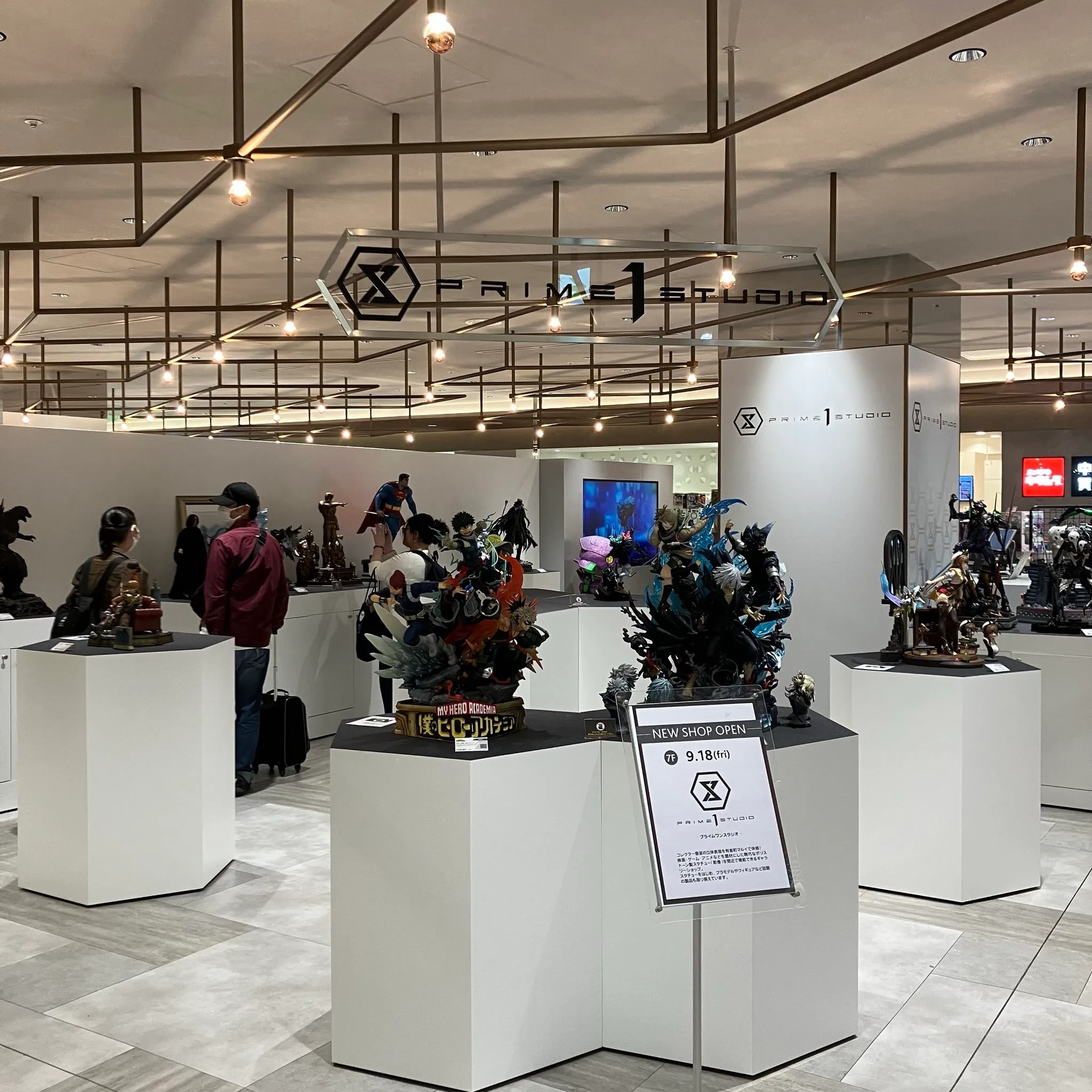 有楽町マルイ店の展示